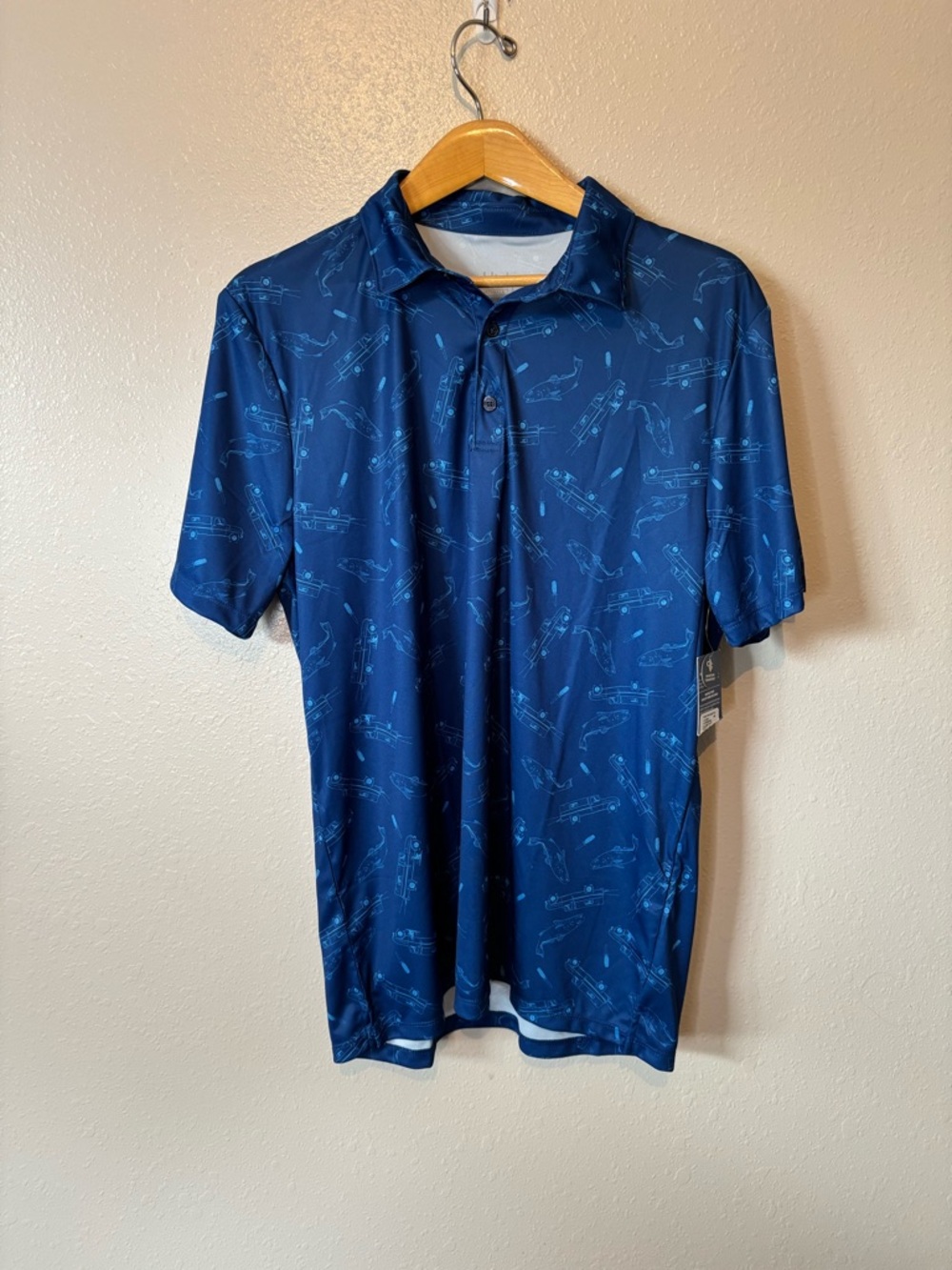 NWT pursuit fish wagon polo